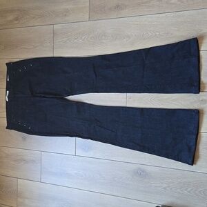 NWOT BANANA REPUBLIC Dark Wash Flare Jeans size 28L